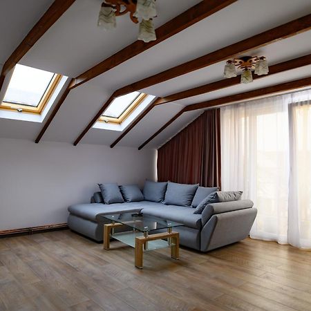 Luxury Attic Villa Curtea De Arges Ngoại thất bức ảnh