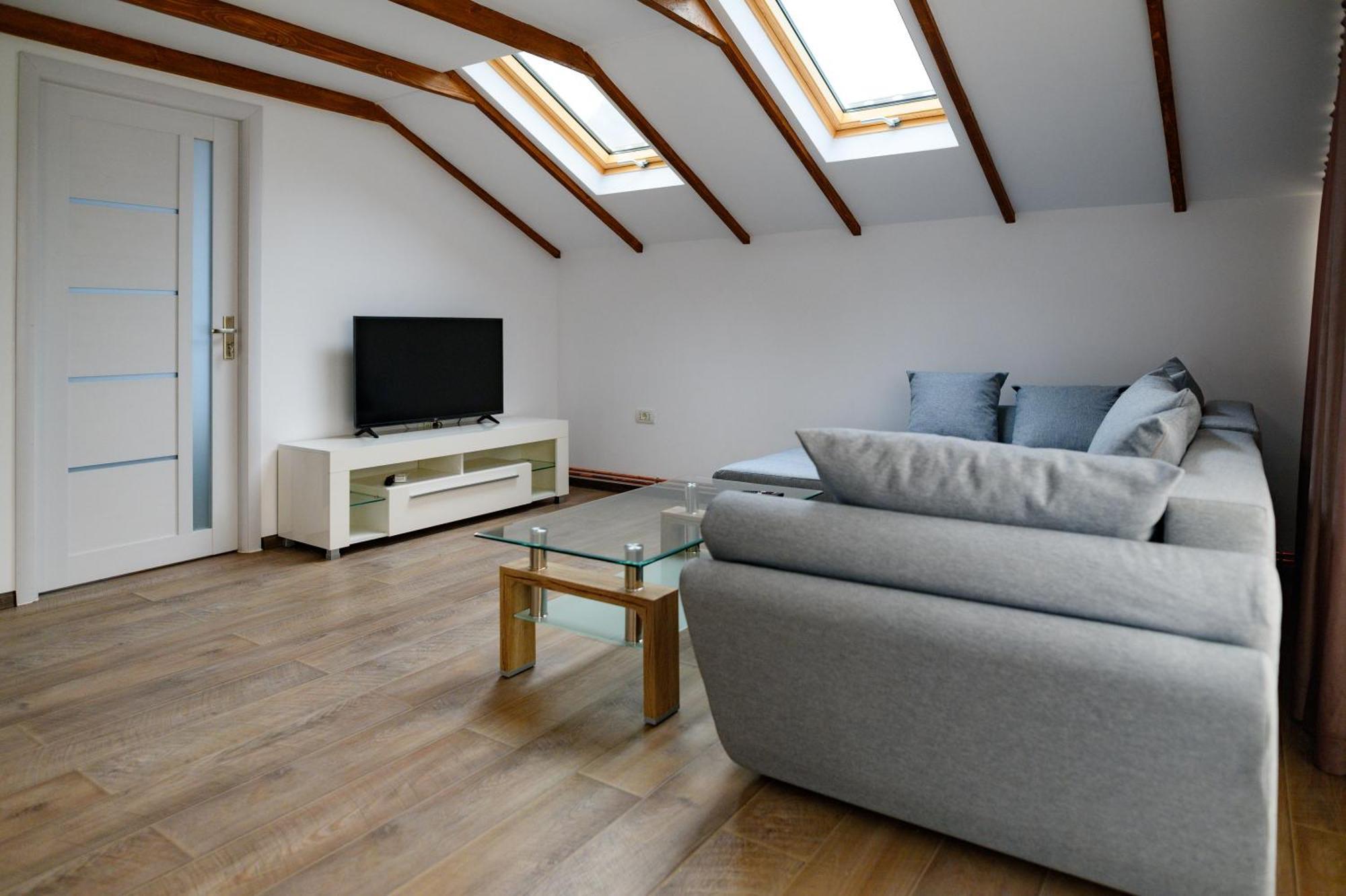 Luxury Attic Villa Curtea De Arges Ngoại thất bức ảnh